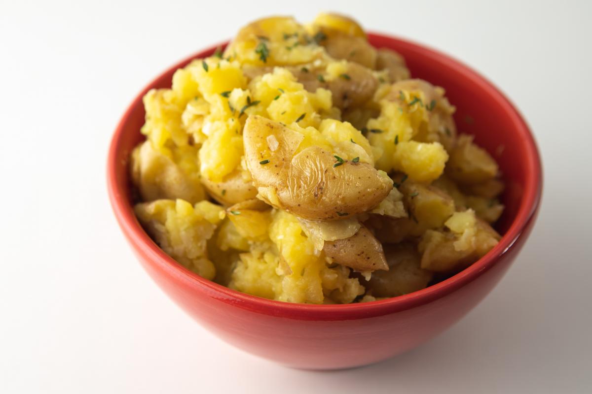 Crushed Marble Potatoes with Garlic and Thyme